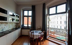 Astronomiczny apartament , mieszkanie 2 pokojowe. Parking.