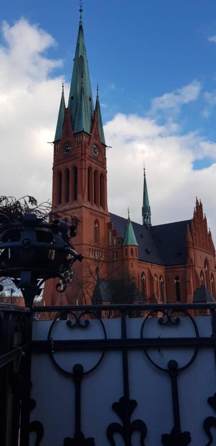 Astronomiczny apartament , mieszkanie 2 pokojowe. Parking. Stary Toruń Zewnętrze zdjęcie