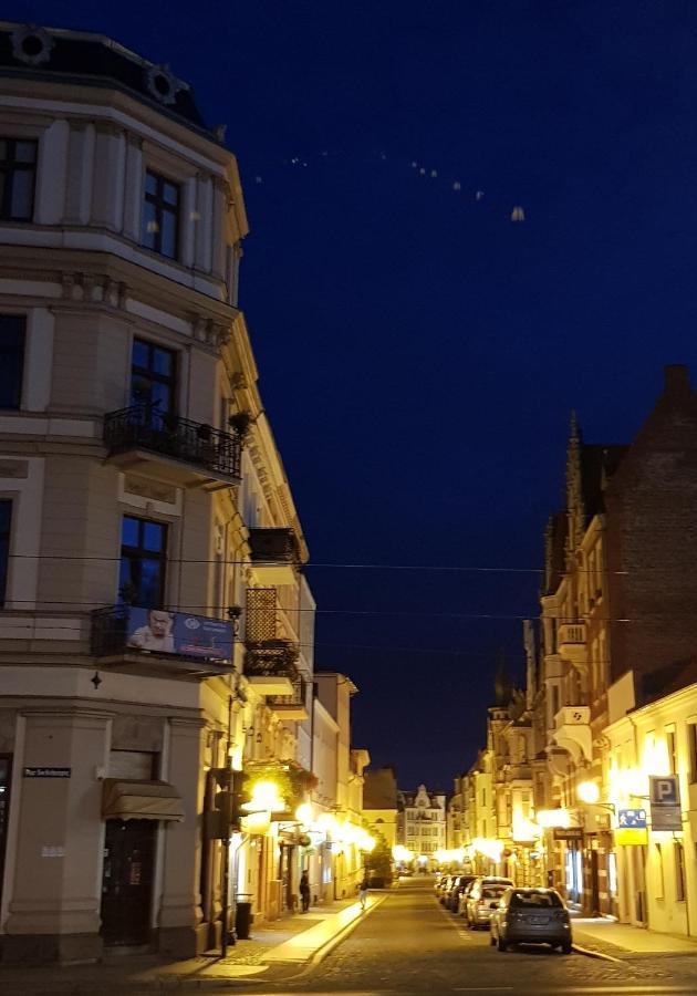 Astronomiczny apartament , mieszkanie 2 pokojowe. Parking. Stary Toruń Zewnętrze zdjęcie